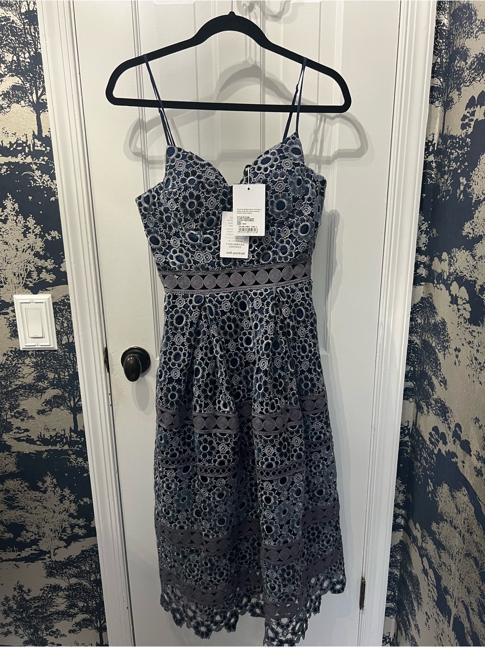 NWT Self Portrait Woman’s Blue Lace Fit-and-Flare Dress Size 2-4, S
